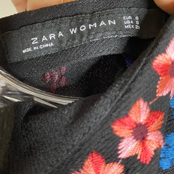 Zara Floral Embroidered Short Sleeve Dress Small - Picture 8 of 8